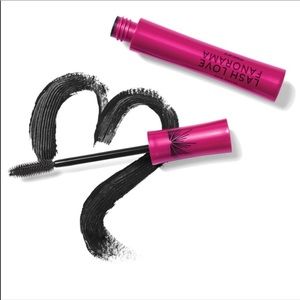 Mary Kay Lash Love Fanorama Mascara